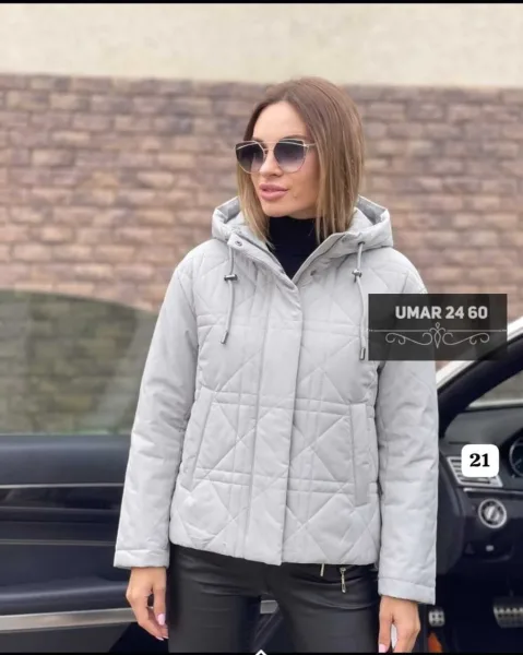 Легкая, теплая и комфортная куртка с синтепоновым наполнителем, внутренней подкладкой — фото 11