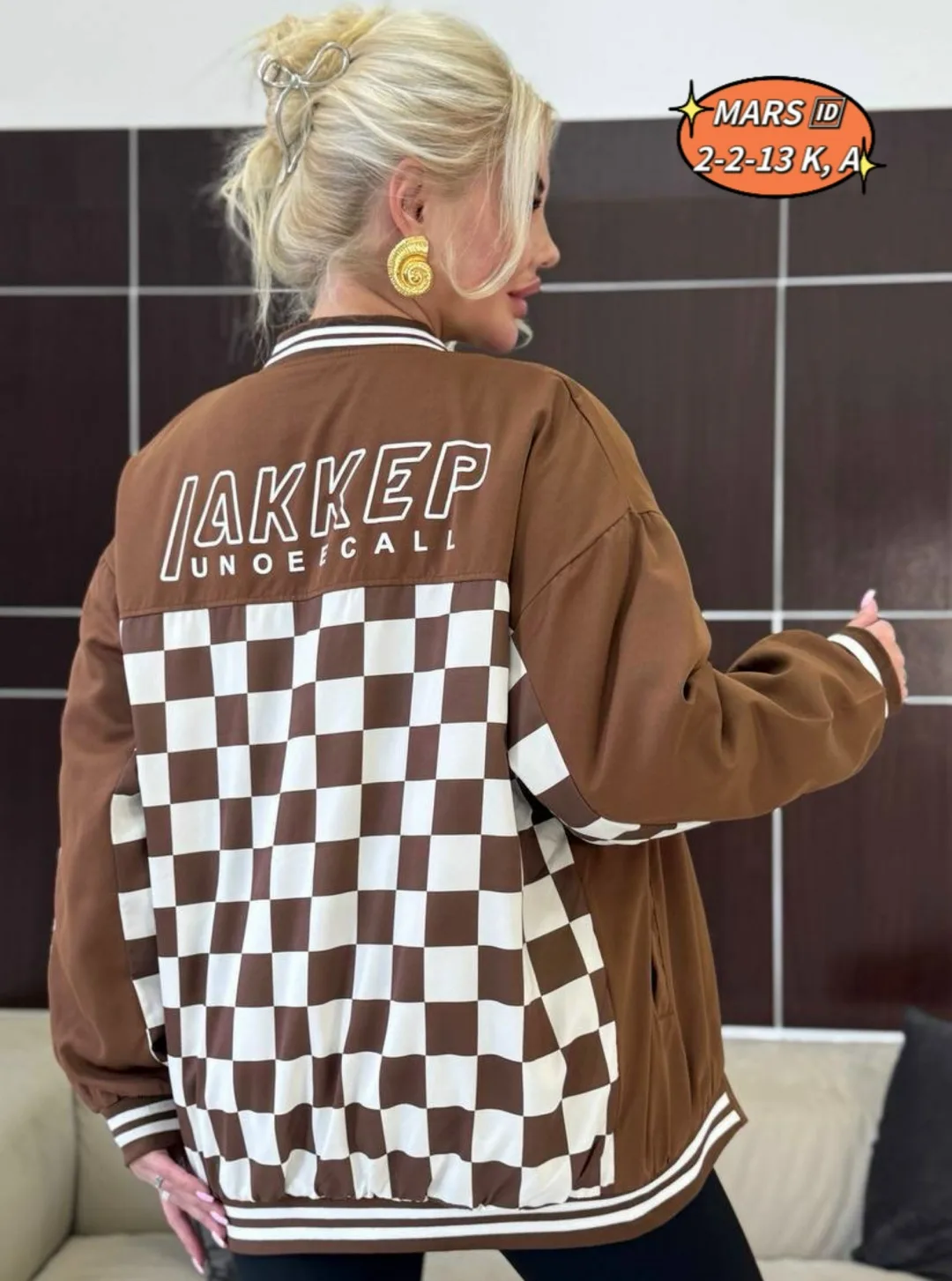 Лёгкий бомбер из ткани — фото 4