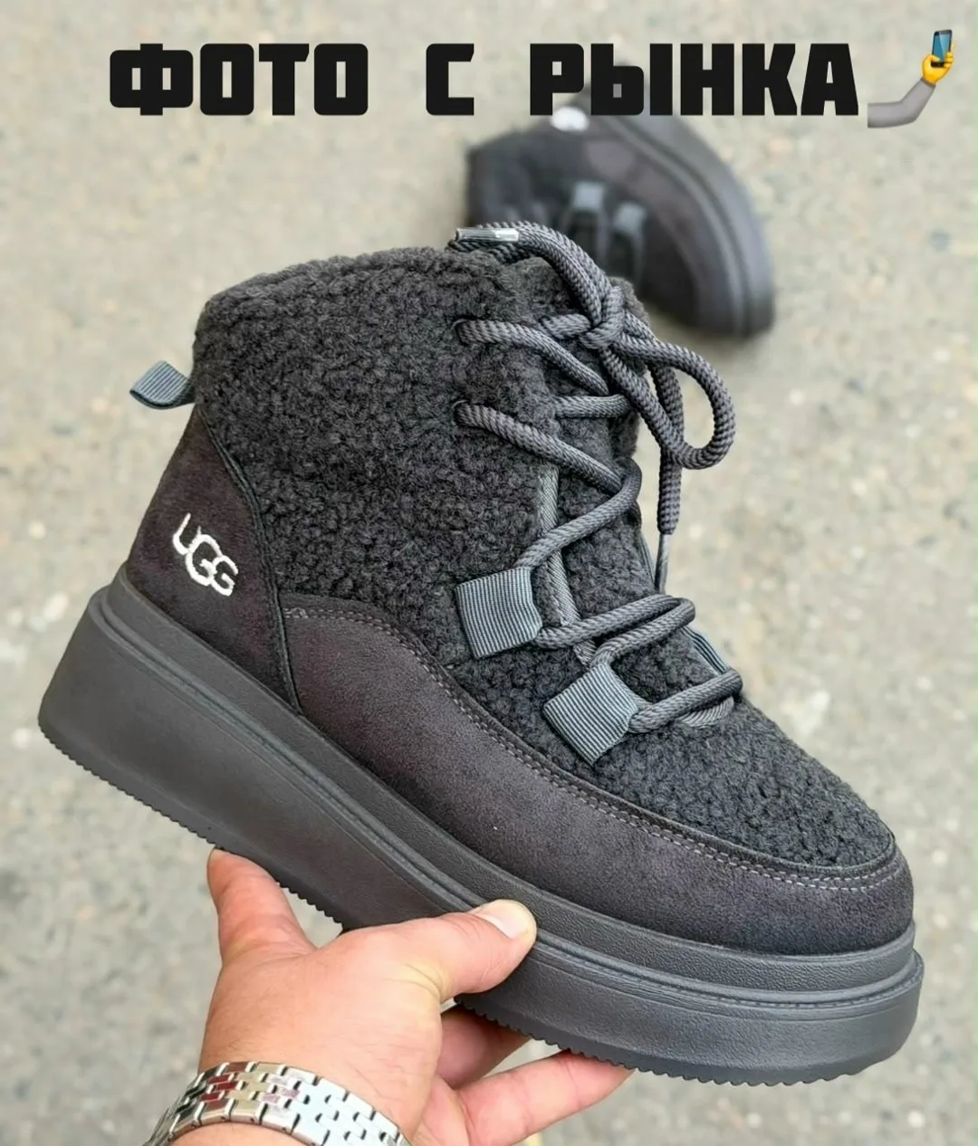 Зимние ботинки UGG на платформе из натуральной замши — фото 3