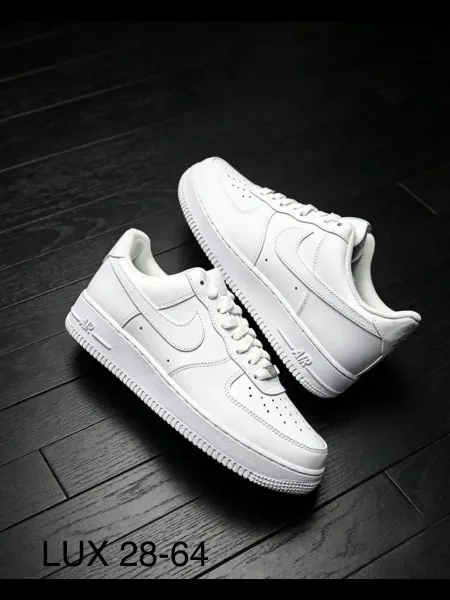 Кроссовки женские Nike Air Force — фото 16