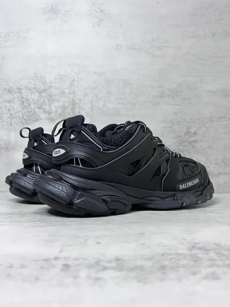 Кроссовки Balenciaga Track в чёрном — фото 15