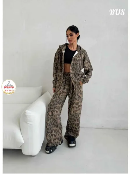 Спортивный костюм-двойка из турецкой плотной варёнки — фото 1
