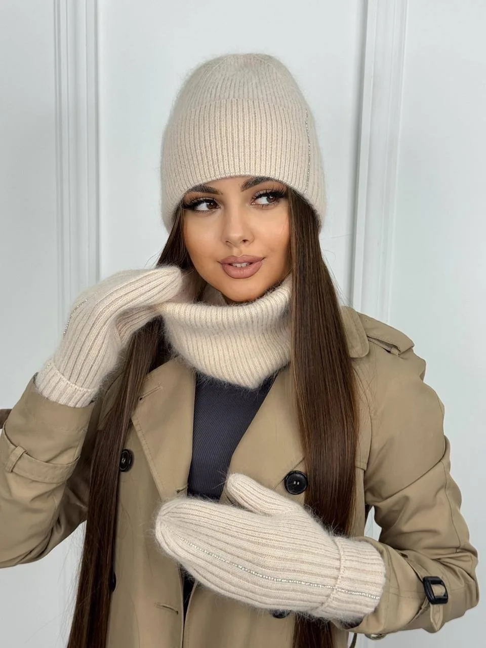 Комплект шапка снуд перчатки — фото 35