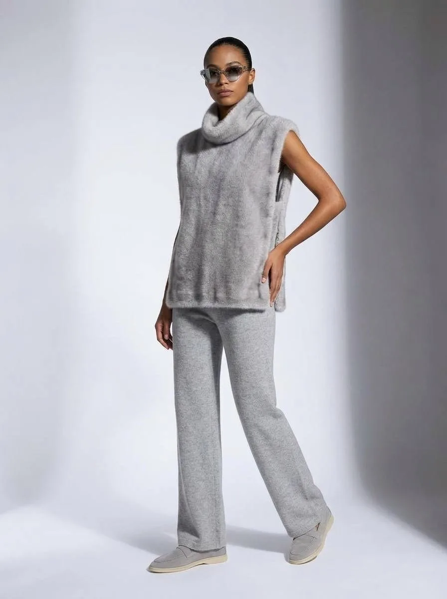Нереально крутые и мягкие манишки MAX MARA из эко меха под норку — фото 4