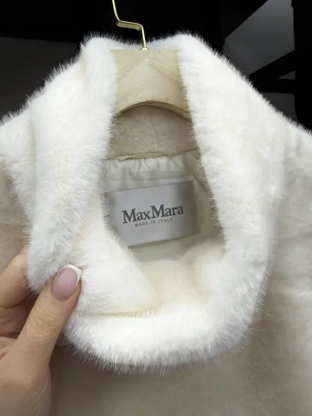 Нереально крутые и мягкие манишки MAX MARA из эко меха под норку — фото 7