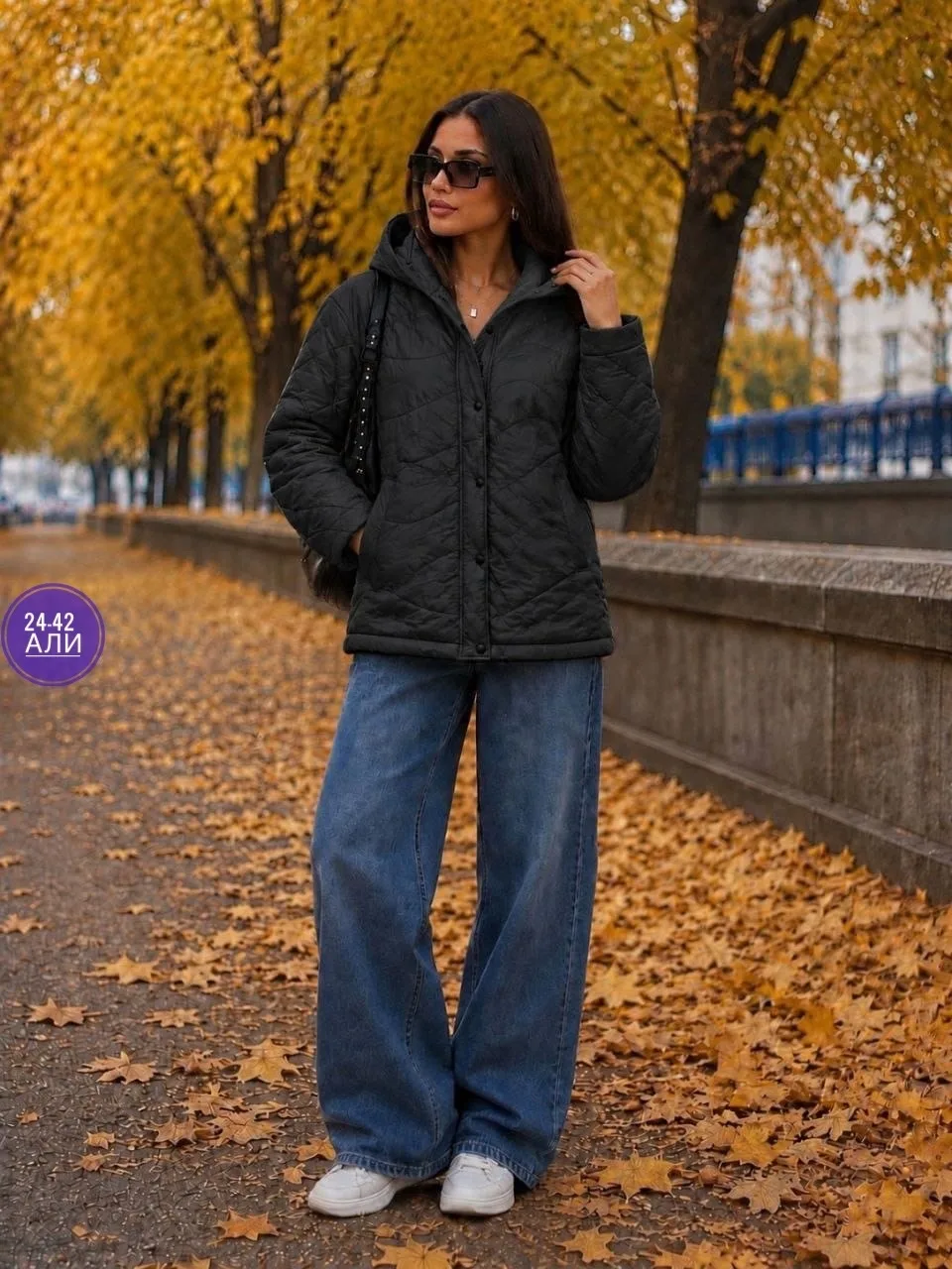 Демисезонная куртка с капюшоном, отличное фабричное качество и пошив — фото 1