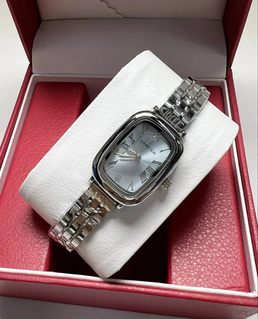 Часы женские CARTIER — фото 4