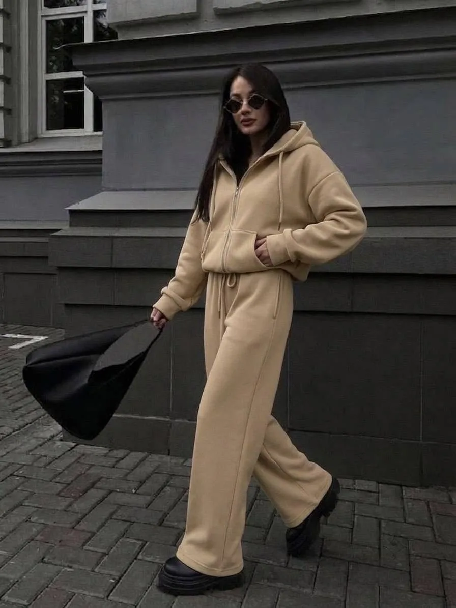 Теплый однотонный костюм на флисе идеальный уют на каждый день — фото 1