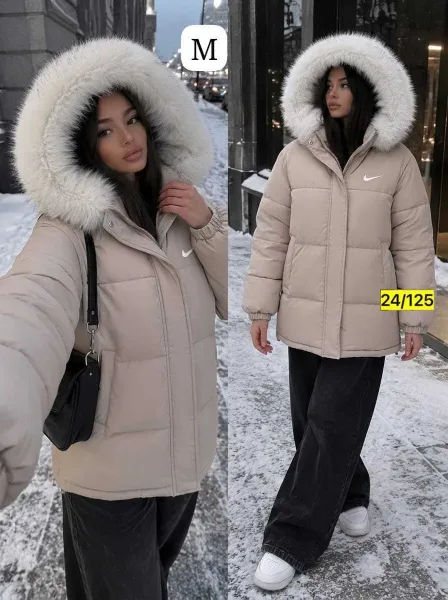 Тёплая двухсторонняя куртка с меховым воротником — фото 1