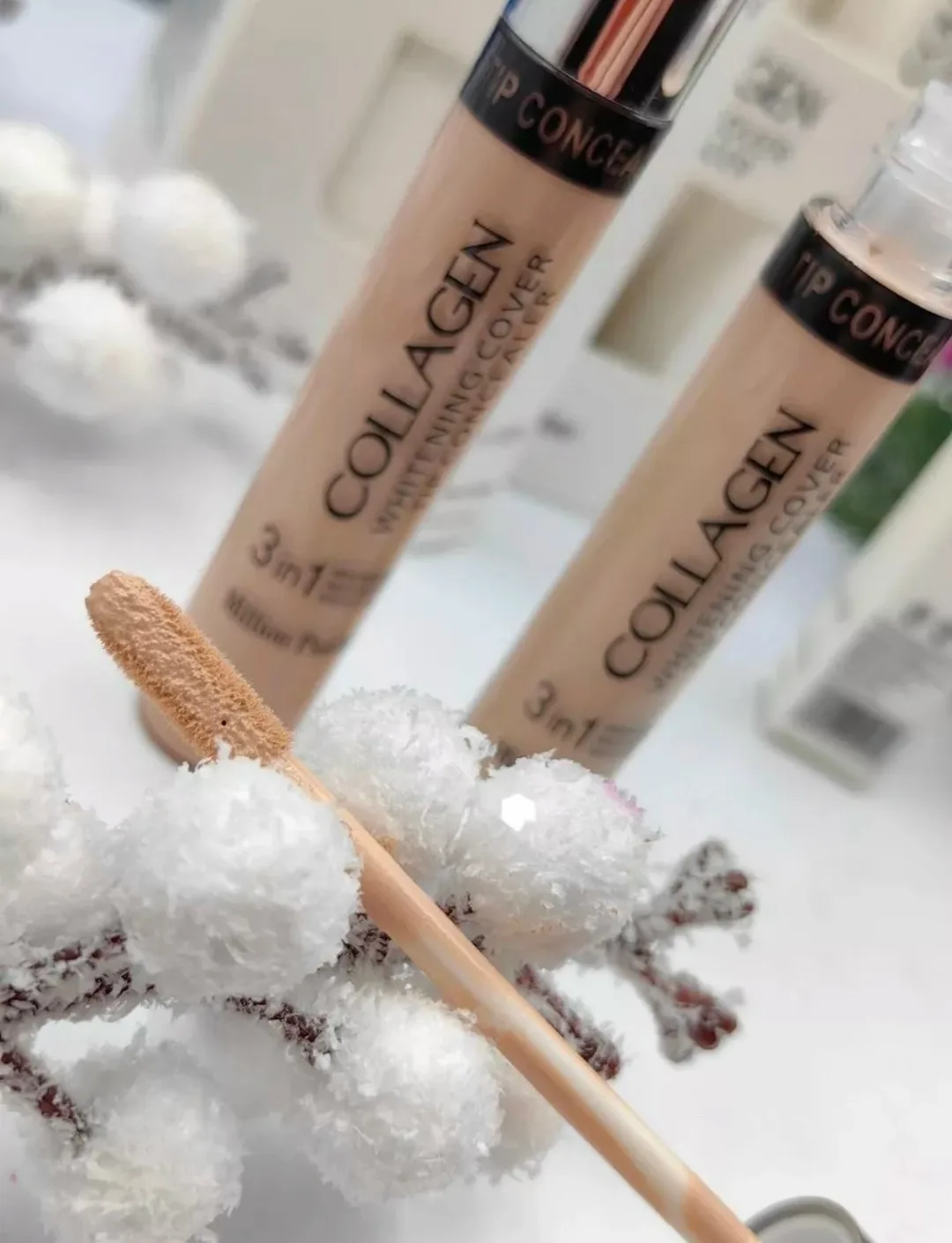 Collagen Whitening Cover Tip Разглаживает мелкие морщины вокруг глаз — фото 2