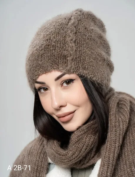 Теплая шапка из флиса с отворотом для защиты от холода — фото 18