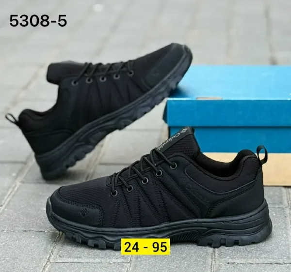 Легкие и удобные кроссовки для мужчин с мембранной подошвой — фото 2