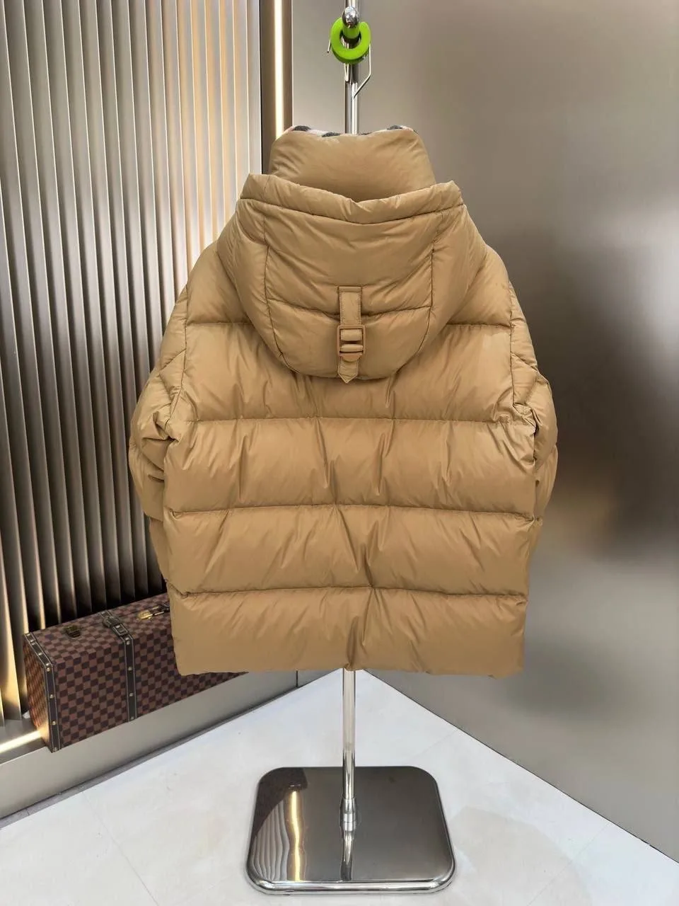 Burberry короткий пуховик — фото 4