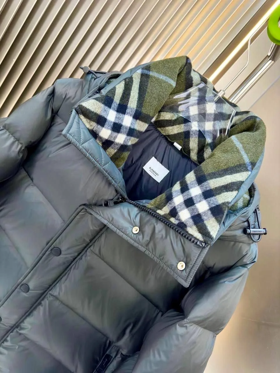 Burberry мужской пуховик — фото 8