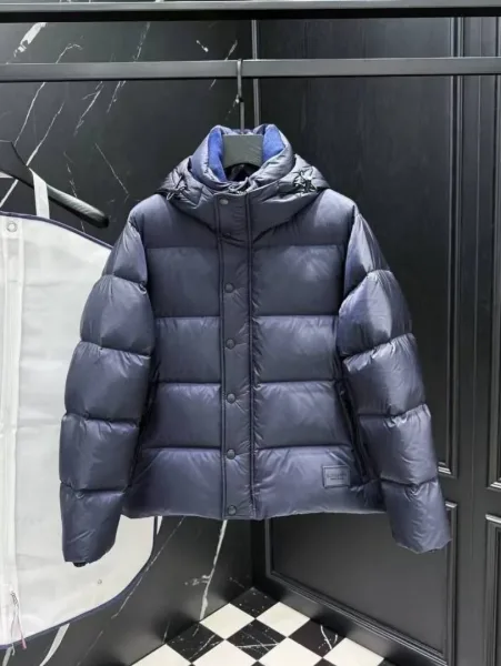 Burberry мужской пуховик — фото 1