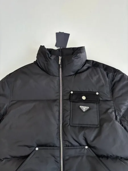 Куртка Prada Re-Nylon — фото 2