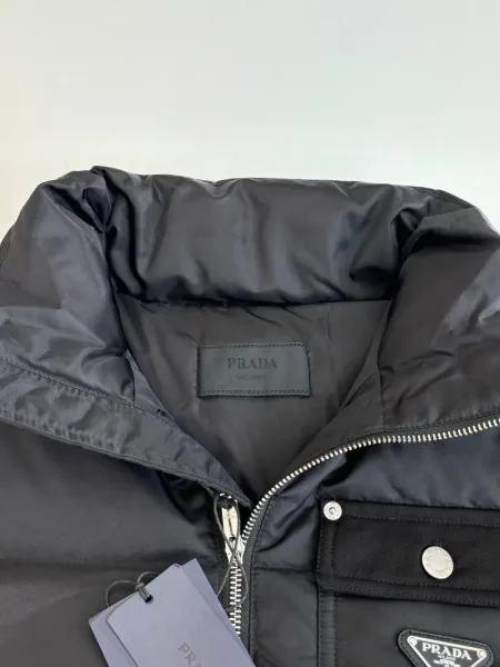 Куртка Prada Re-Nylon — фото 3