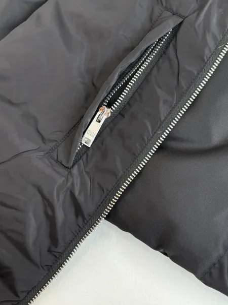 Куртка Prada Re-Nylon — фото 6