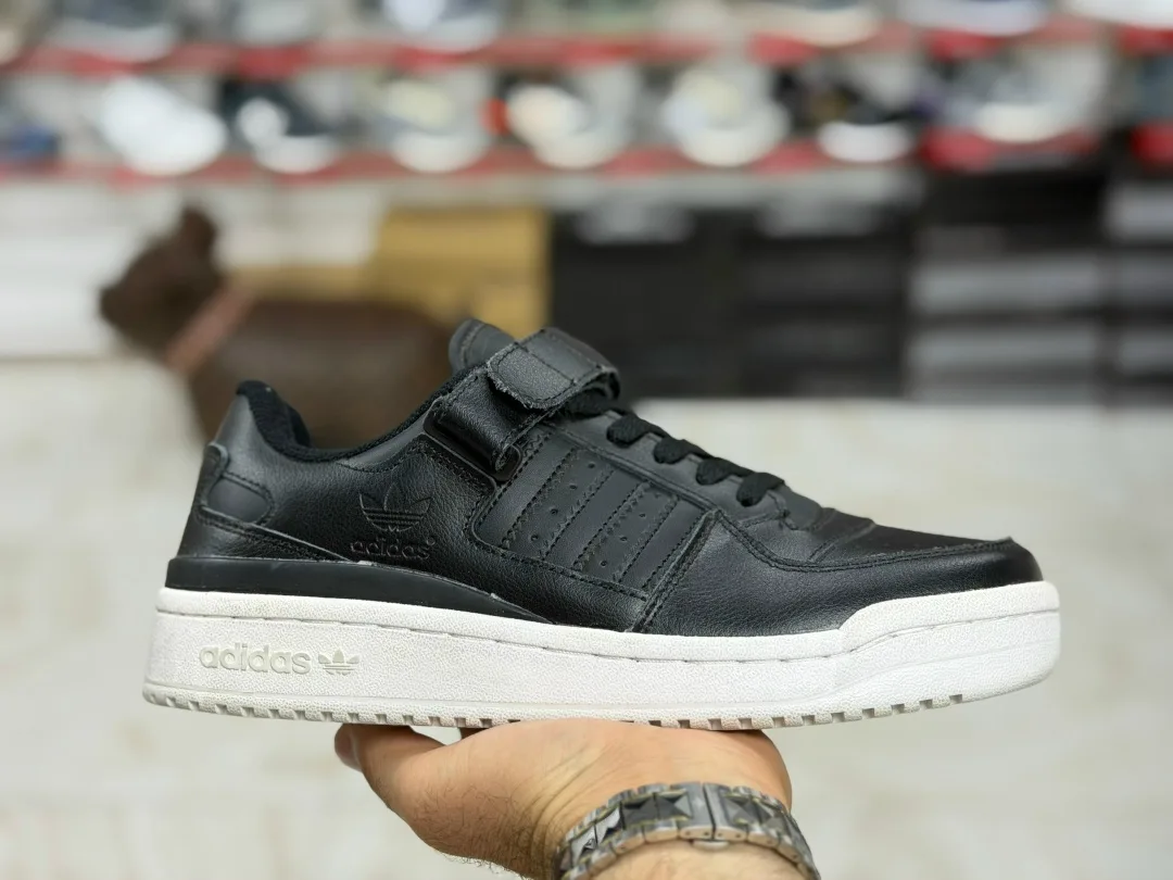 Adidas кроссовки — фото 4