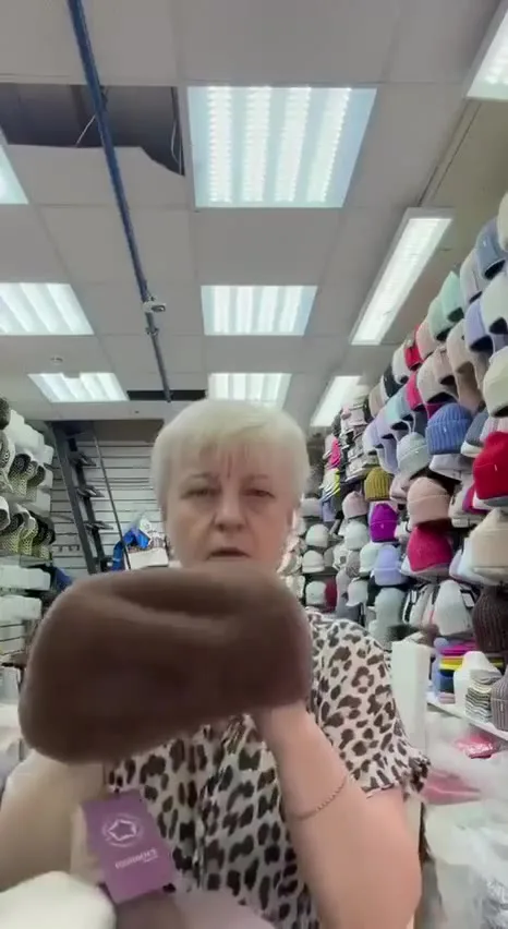 Берет Каролина 60 нейлон, 14 полиэстер, 26 вискоза — видео