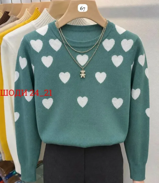 Сердечный свитер, сочные расцветки — фото 6