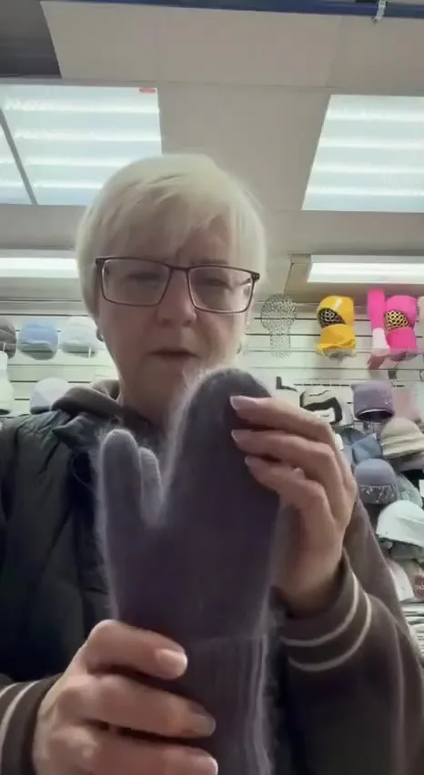 Варежки — видео