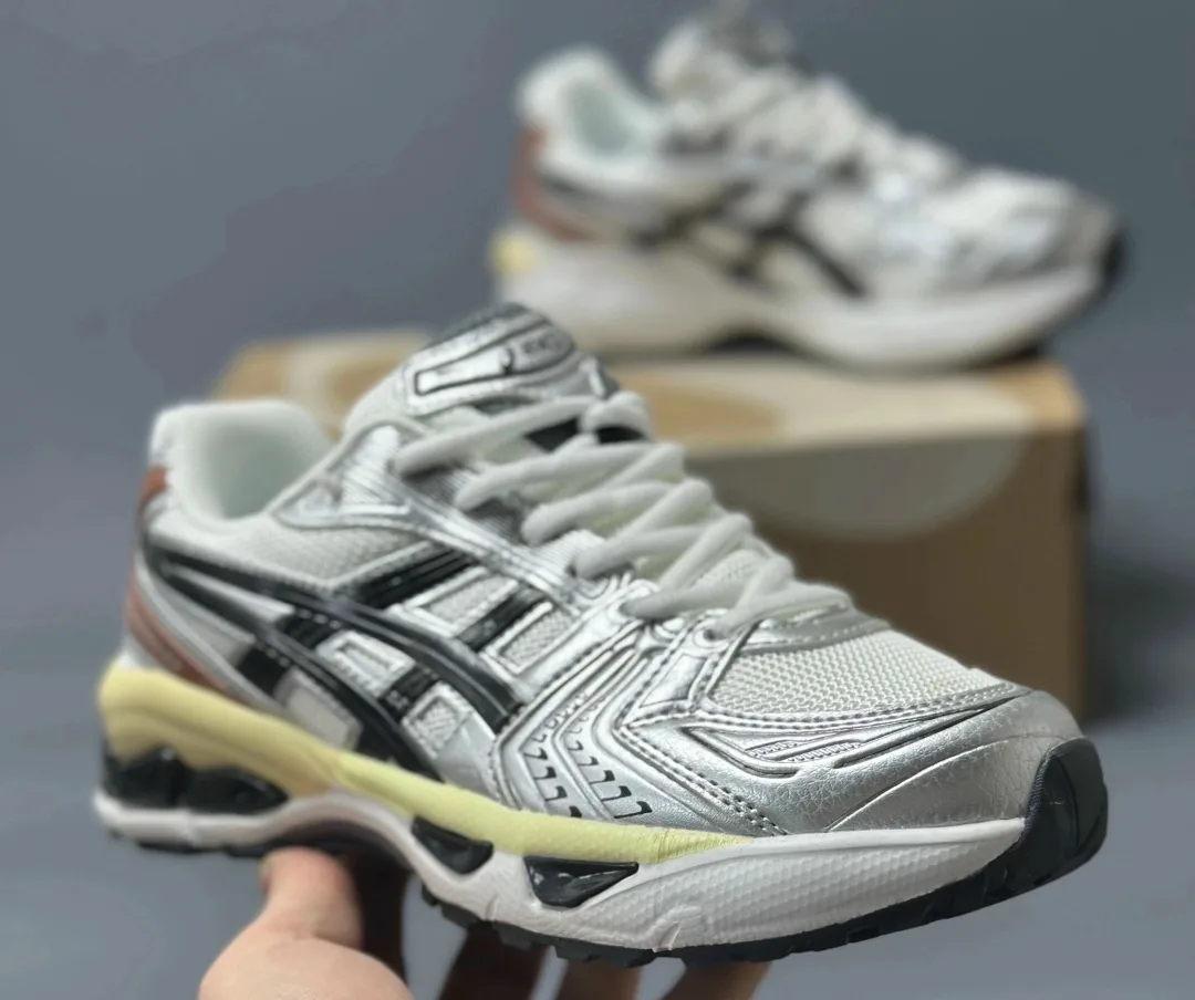 Кроссовки ASICS — фото 22