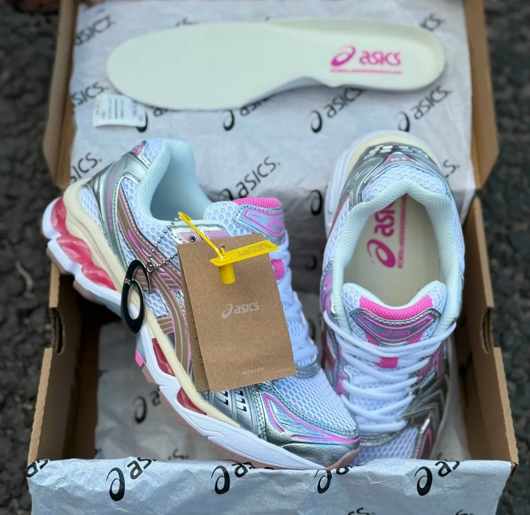 Кроссовки ASICS 2026 — фото 6