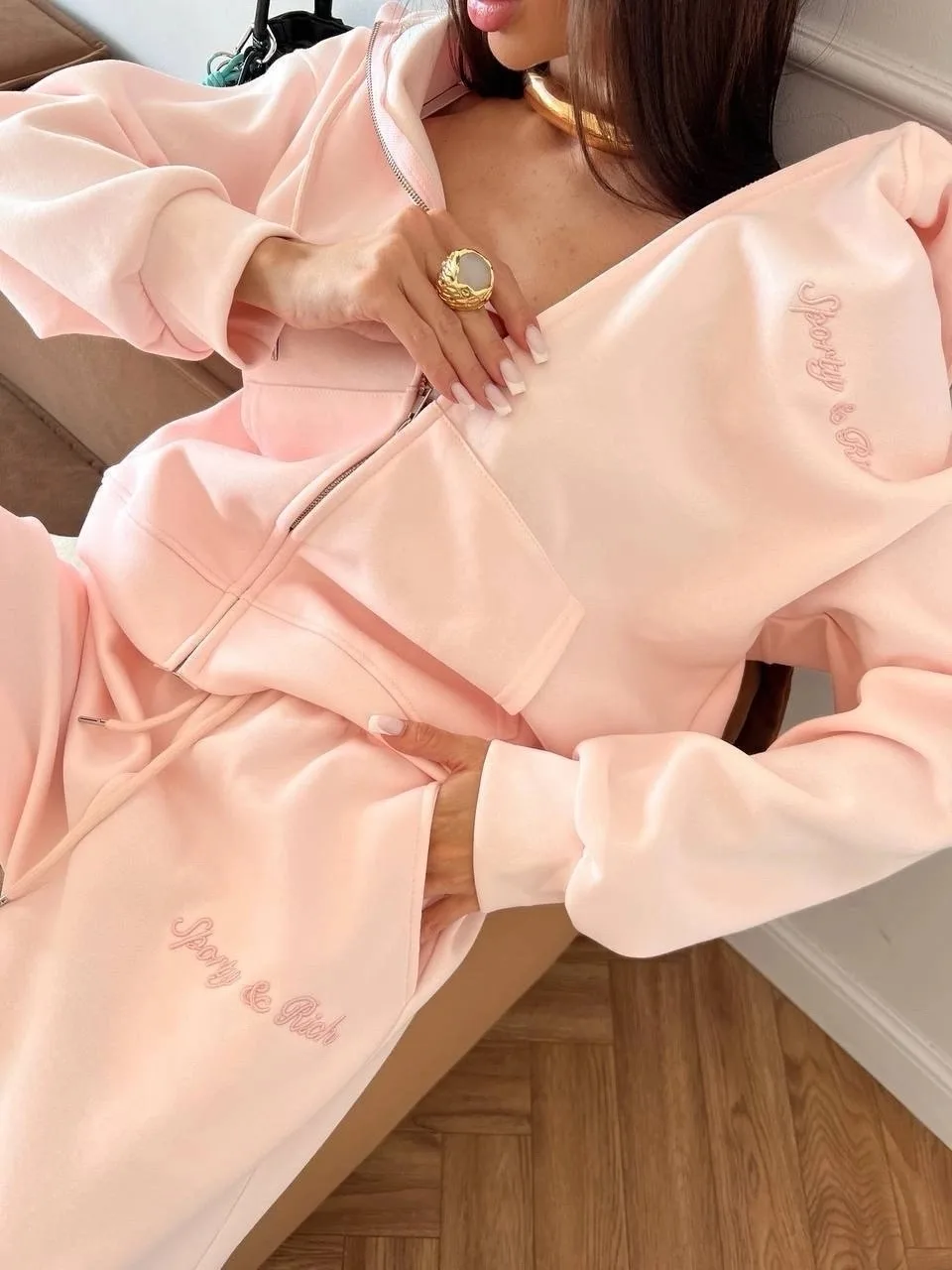 Костюм Sporty & Rich из футера — фото 6