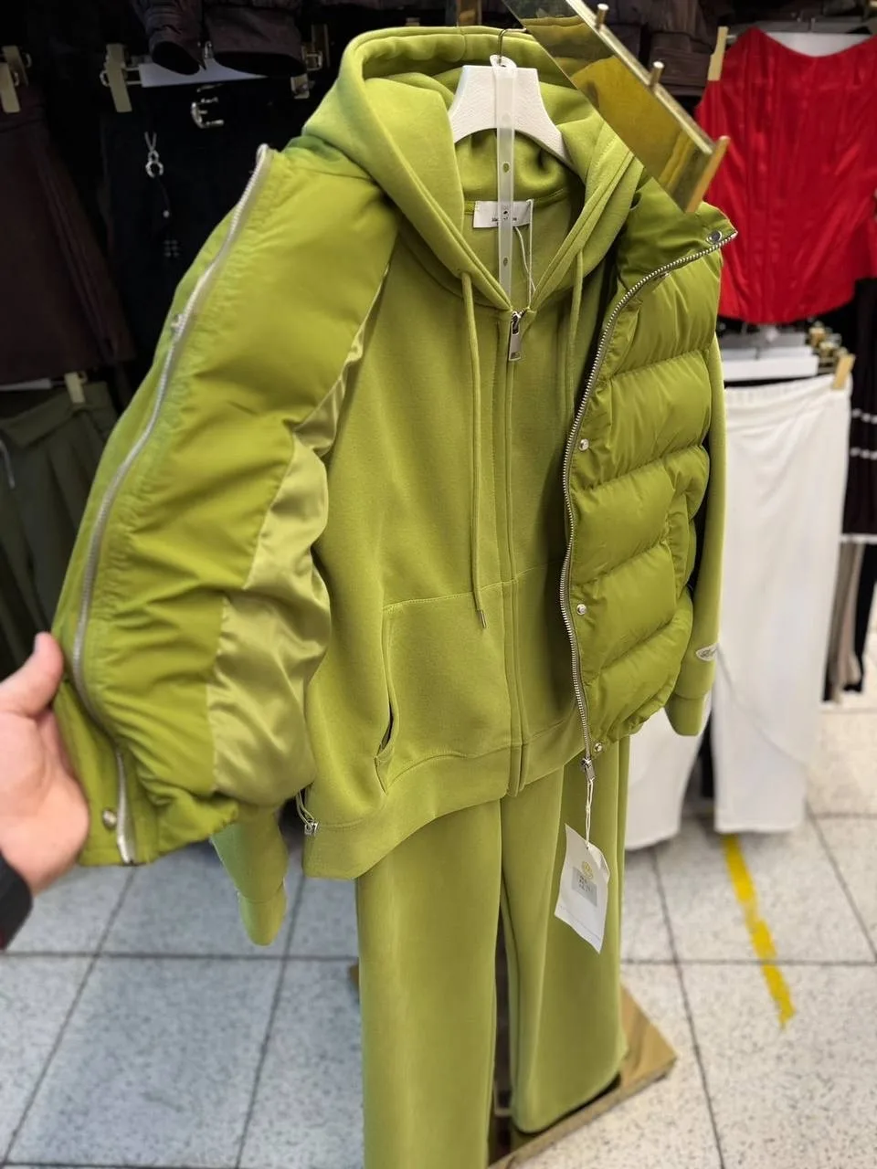 Комплект из жилетки — фото 1