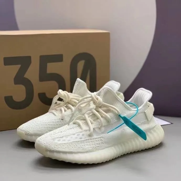 Adidas Yeezy 350 V2 Bone светлые кроссовки на каждый день — фото 3