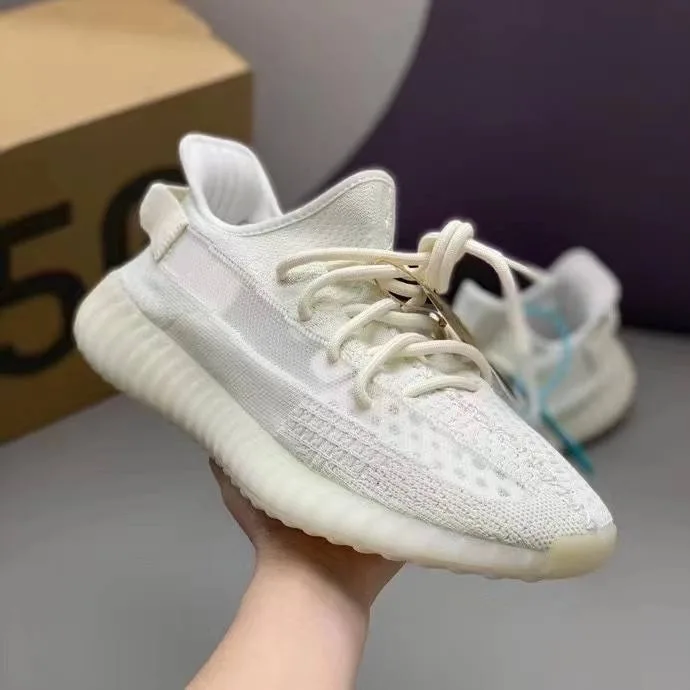 Adidas Yeezy 350 V2 Bone светлые кроссовки на каждый день — фото 5