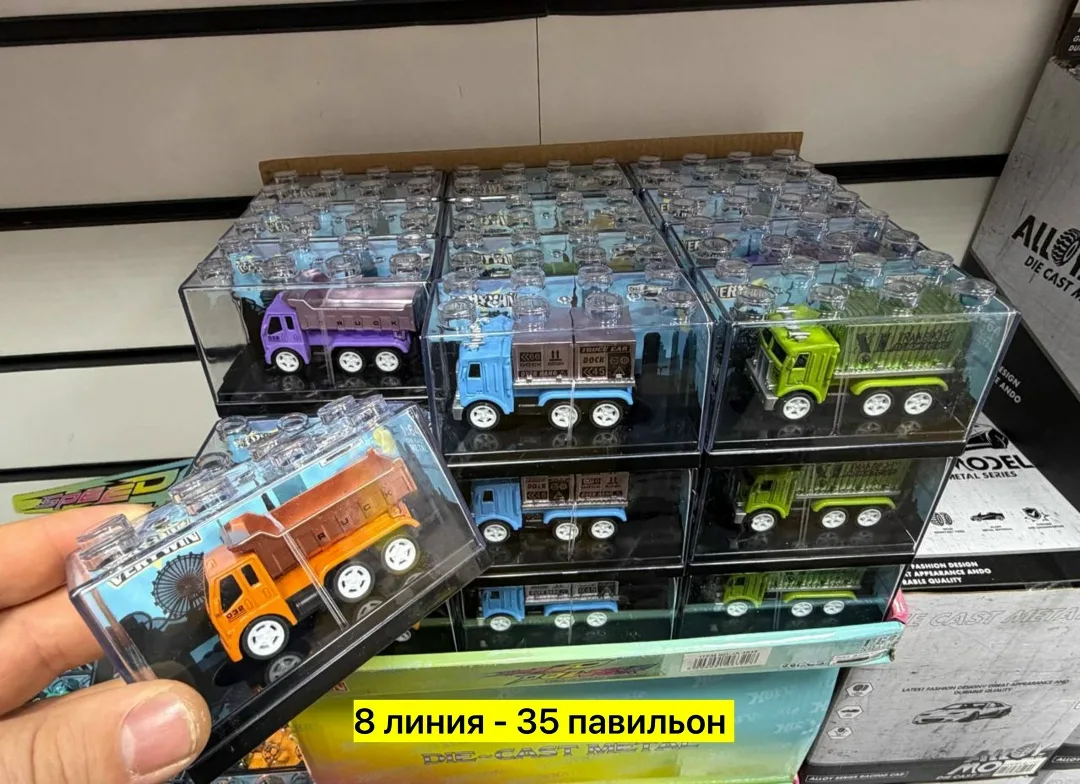 Набор металлических машинок в кейсе, подходит для мужчин и женщин — фото 7