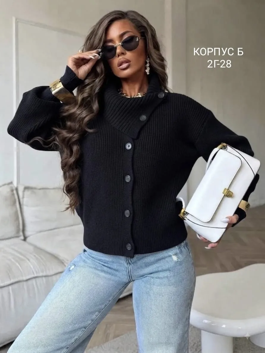 Тёплые свитера с высоким воротником с аккуратными пуговичками - гарантия вашего тепла и комфорта Чёрный — фото 3