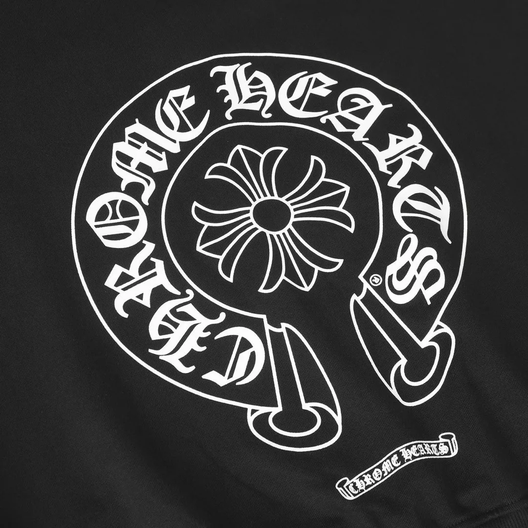 Chrome Hearts чёрное худи с цветными крестами на рукавах — фото 5