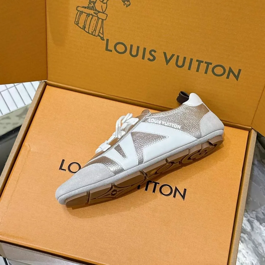 Балетки Louis Vuitton серебристые — фото 3