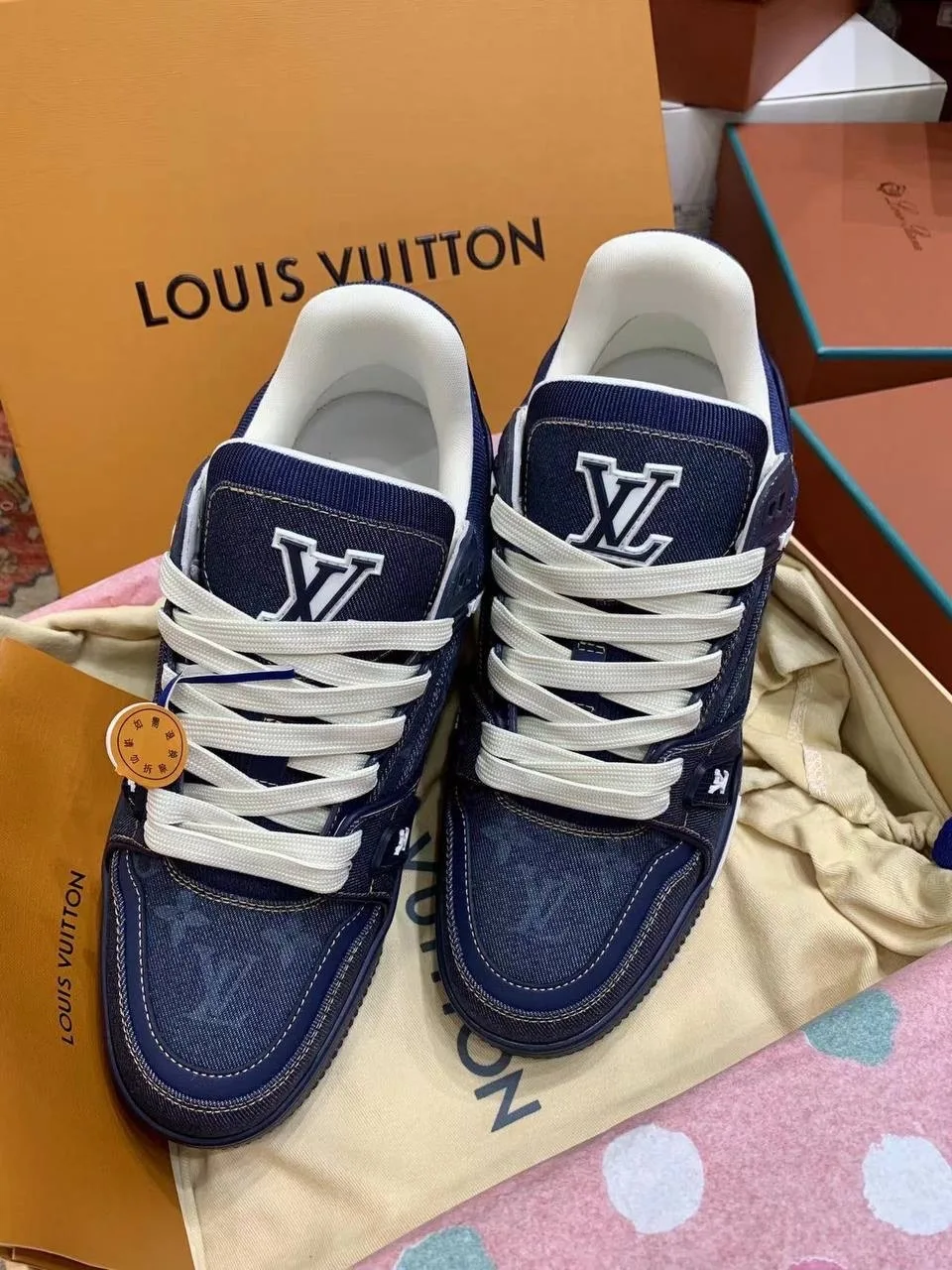 Louis Vuitton — кроссовки синие денимовые — фото 3
