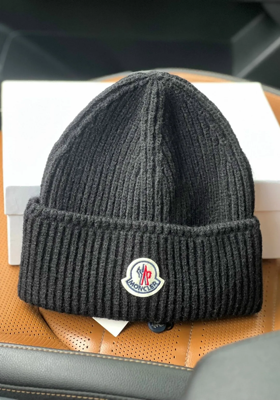 Moncler шапка чёрная шерстяная в рубчик — фото 7