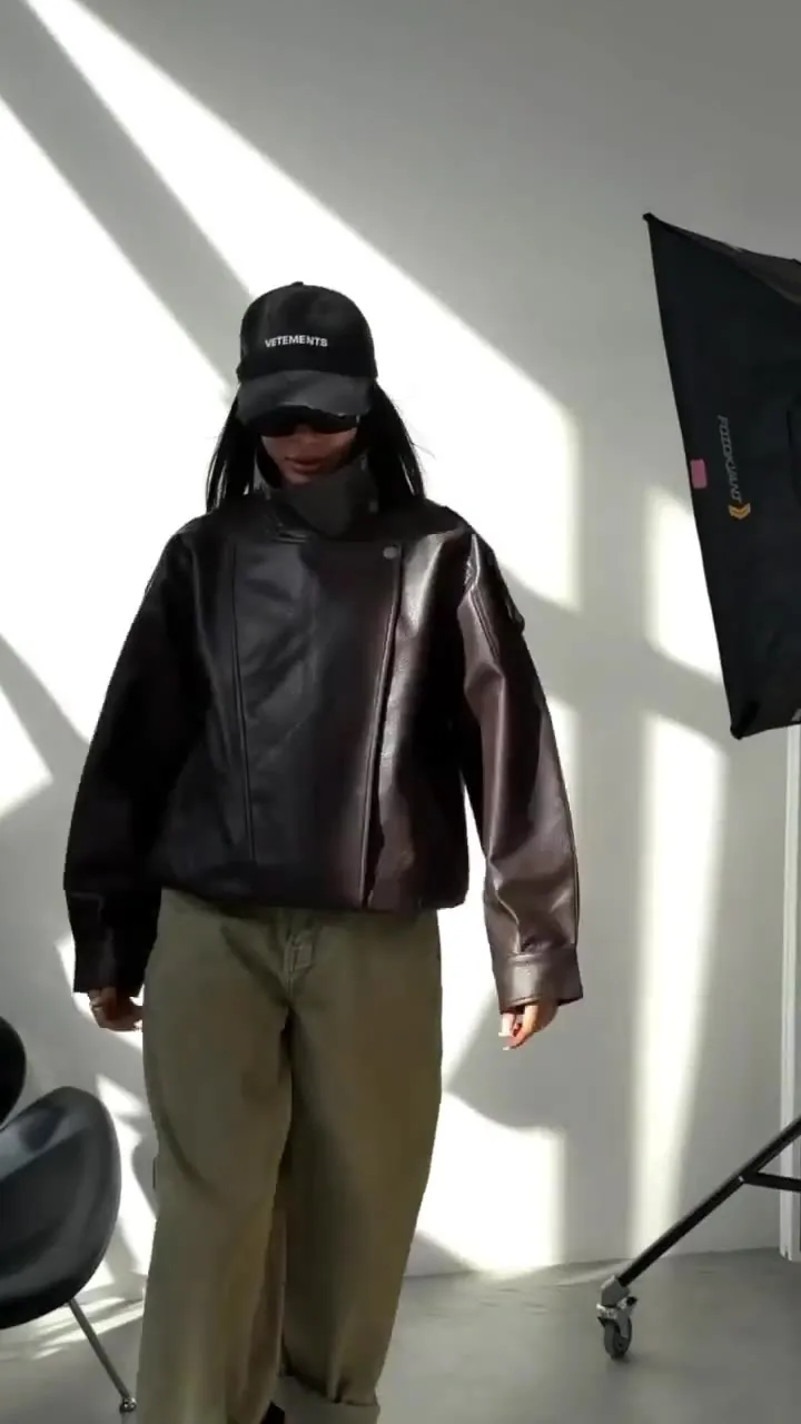 Стильная косуха из качественной эко кожи, сетка — видео