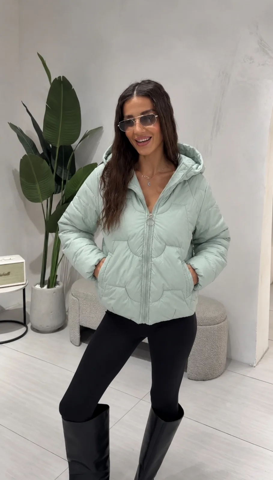 Укороченная куртка с наполнителем холлофайбер — фото 3