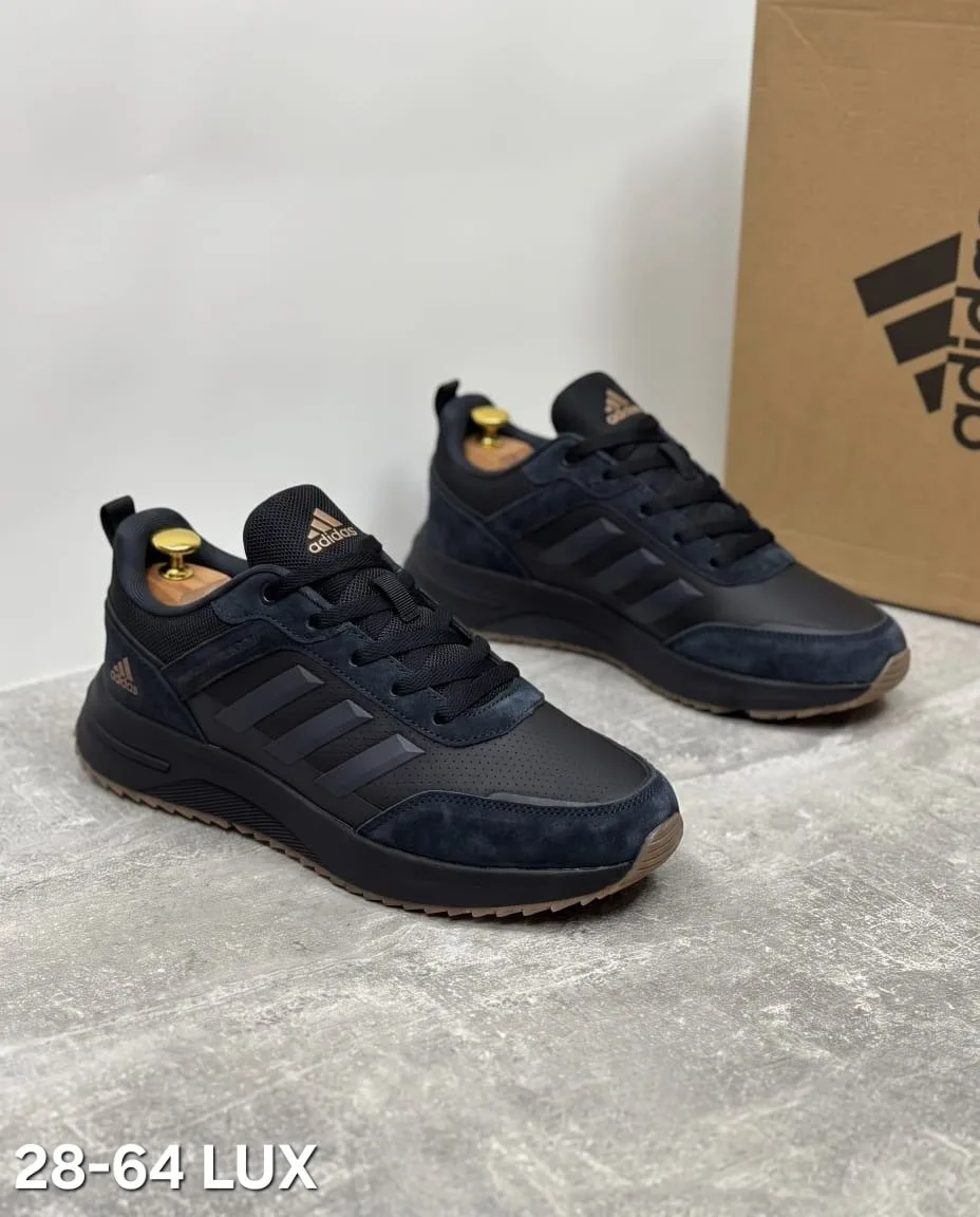 Кроссовки мужские Adidas из натуральной замши — фото 1