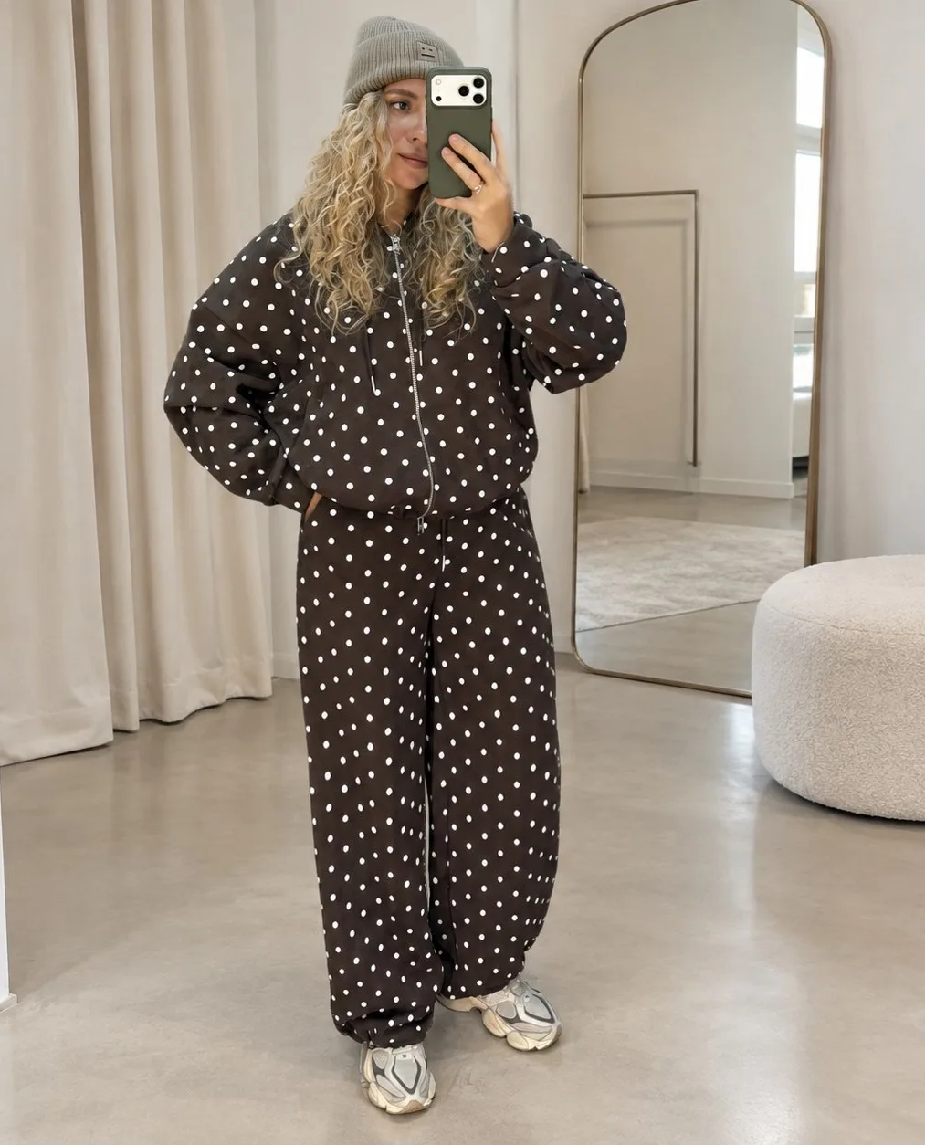 Костюм Горох в актуальной эстетике minimal cozy Коричневый — фото 3