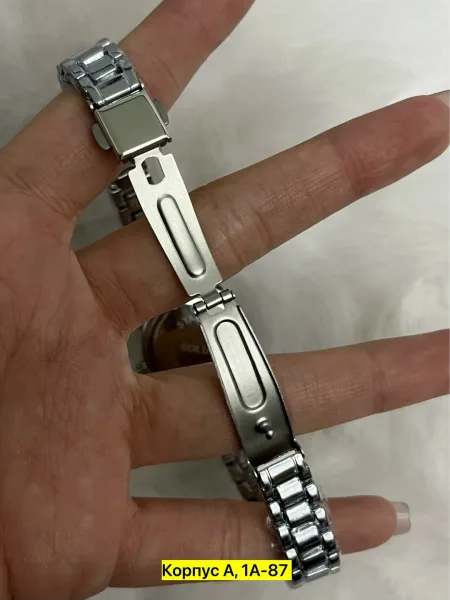 Часы из нержавеющей стали с элегантным дизайном — фото 8