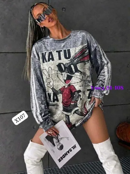Кофта из мягкого велюра с эффектом оверсайз создаёт комфорт и свободу — фото 2