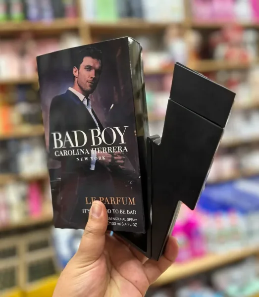 Мужские духи Carolina Herrera Bad Boy — фото 3
