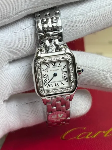 Женские часы Cartier Panthère — фото 10