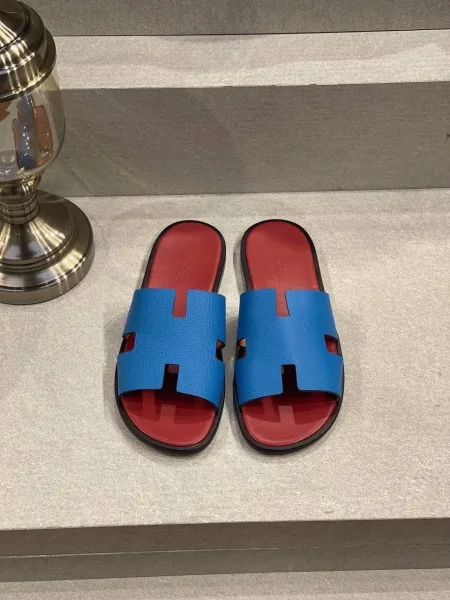 Hermès Izmir — шлёпанцы синие кожаные с фирменной H — фото 1