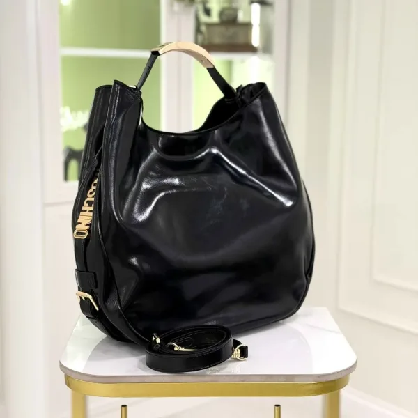 MOSCHINO сумка из натуральной кожи — фото 2