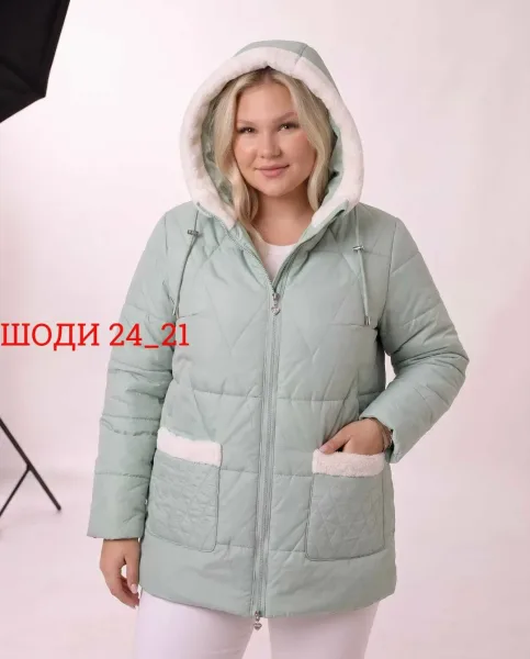 Женская куртка на синтепоне — фото 1