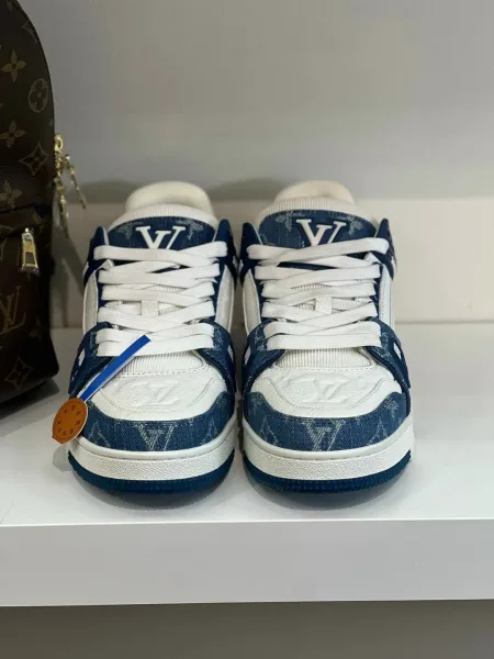 Кроссовки Louis Vuitton Trainer деним, кожа и фирменный Monogram — фото 6